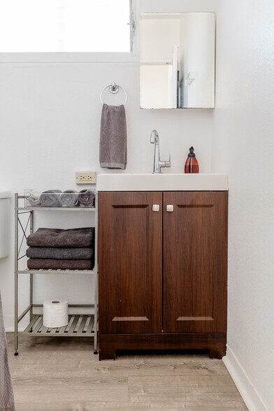 Building Photo - 91-839 Pohakupuna Rd