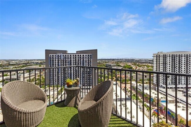 Building Photo - 5300 NW 85th Ave