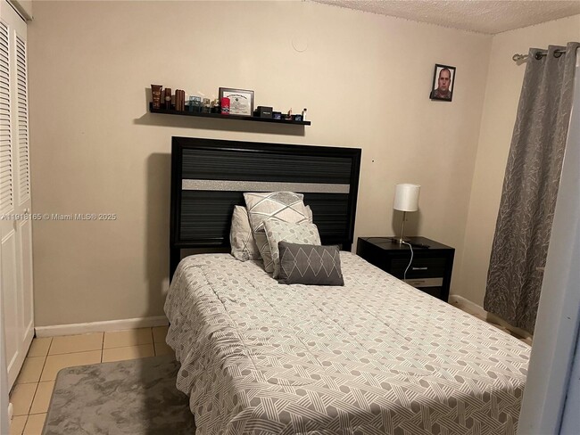 Building Photo - 8600 SW 133rd Avenue Rd