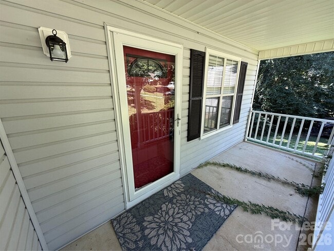 Building Photo - 8006 Maxwelton Dr