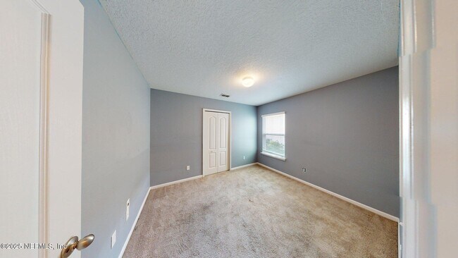 Building Photo - 171 Shetland Dr