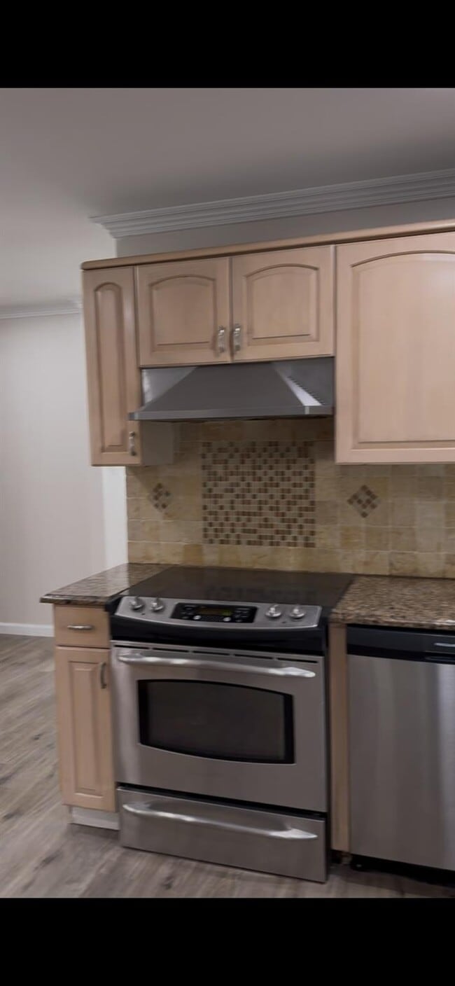 Building Photo - 4160 Ludwig Ln