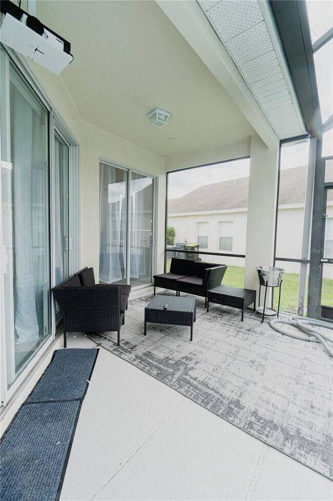 Building Photo - 1014 Corvina Dr
