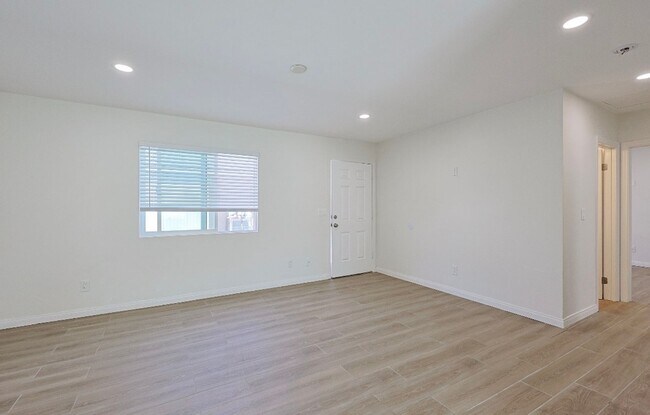 Building Photo - 143 Buccaneer Dr