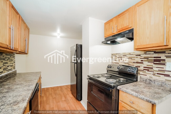 Building Photo - 2468 McGuffey Rd