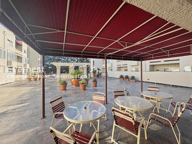 Building Photo - 3173 Wayside Plaza