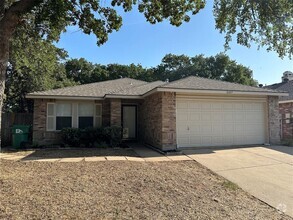 Building Photo - 8005 Montecito Dr