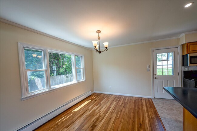 Building Photo - 69 Allan Dr