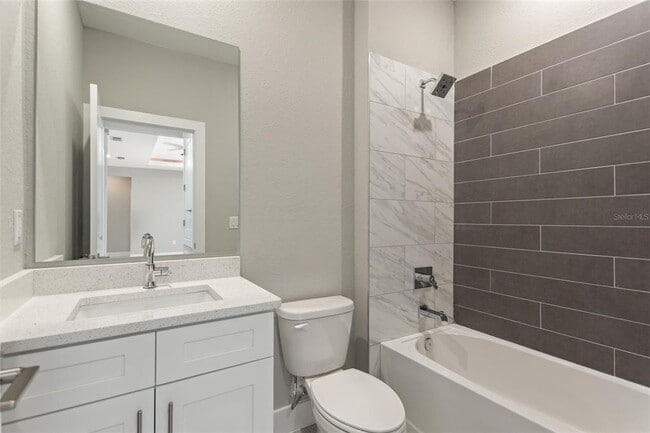 Building Photo - 2930 Emil St