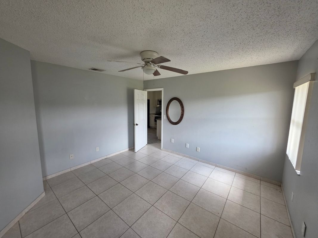 Building Photo - 310 Colonade Ct