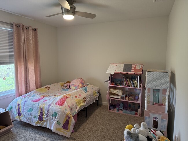 Building Photo - 166 Gwenedd Ln