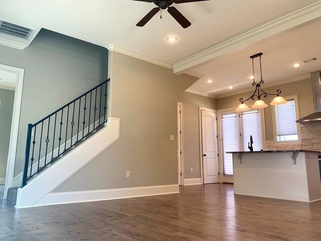Building Photo - 2807 Village Meadow Cv