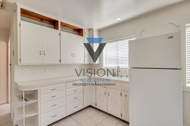 Building Photo - 363 S 800 E