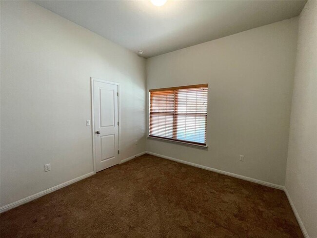 Building Photo - 6101 Arbor Crest Ln