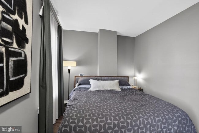 Building Photo - 1616 Webster St