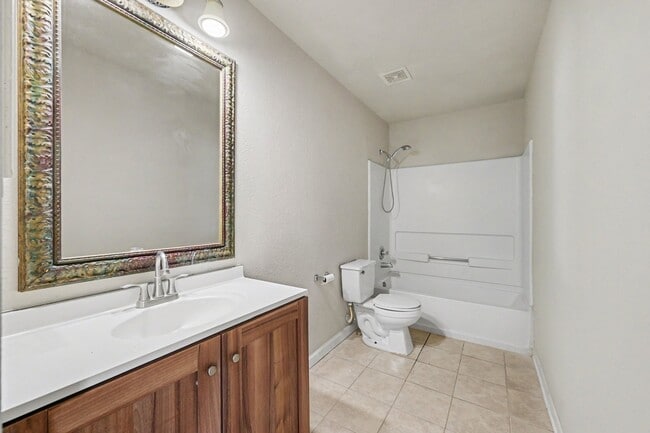Building Photo - 9507 Tolken Way