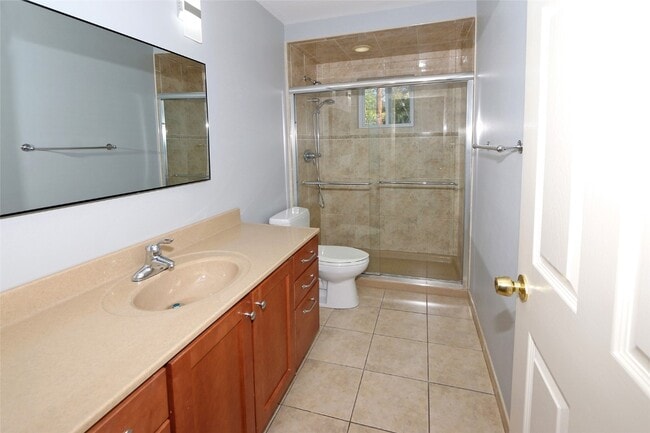 Building Photo - 12901 Fernway Ln