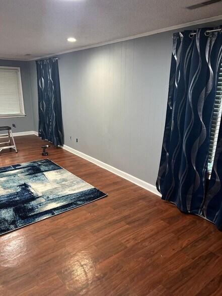 Building Photo - 112 Bon View Dr