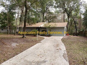 Building Photo - Sublease This Newly Renovated 2 bedroom wi...