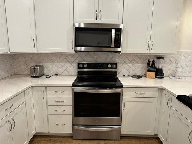 Building Photo - 14475 Sapelo Beach Dr