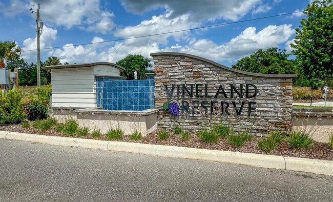 Building Photo - 1480 Peach Crk Dr