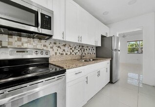 Building Photo - 2902 NW 11th St