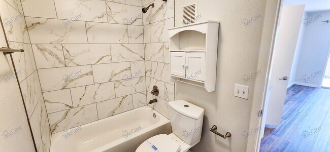 Building Photo - 4402 Tophill Ln