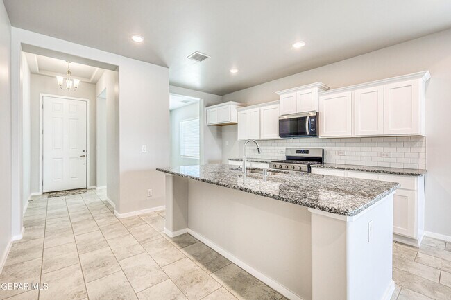 Building Photo - 916 Pettus Pl