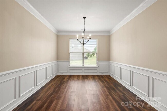 Building Photo - 2433 Chinkapin Ct