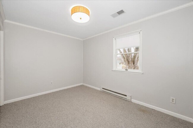 Building Photo - Single Family - Smithsburg, MD