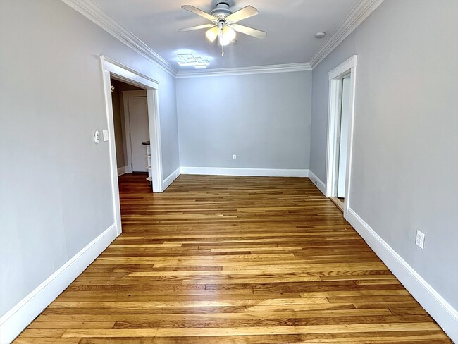 Building Photo - 20-2 Chiswick Rd