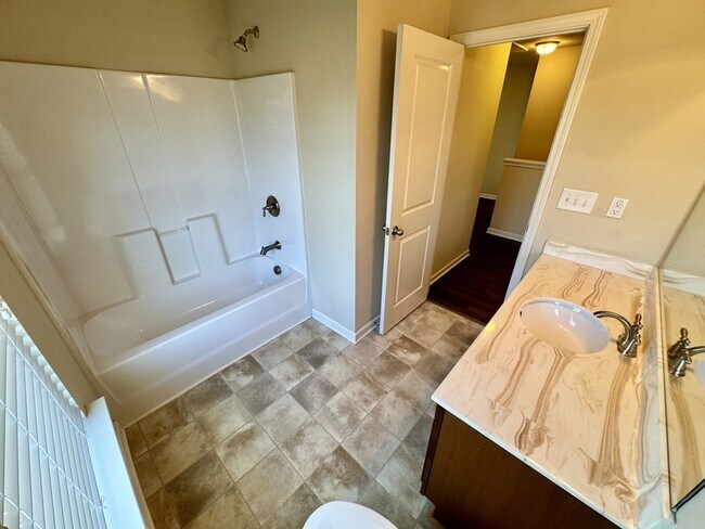 Building Photo - 130 Sparkling Spring Trail