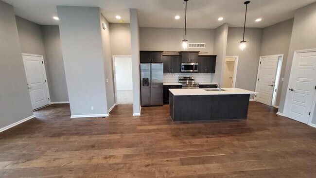 Building Photo - Maintenance free living in Blue Valley School district