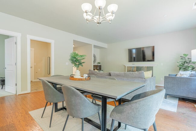 Building Photo - 16009 SE 164th Pl