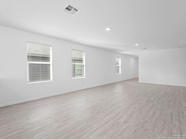 Building Photo - 13931 Wool Pk