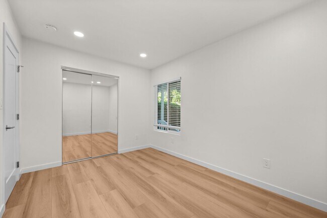 Building Photo - 4922 Tierra Baja Way