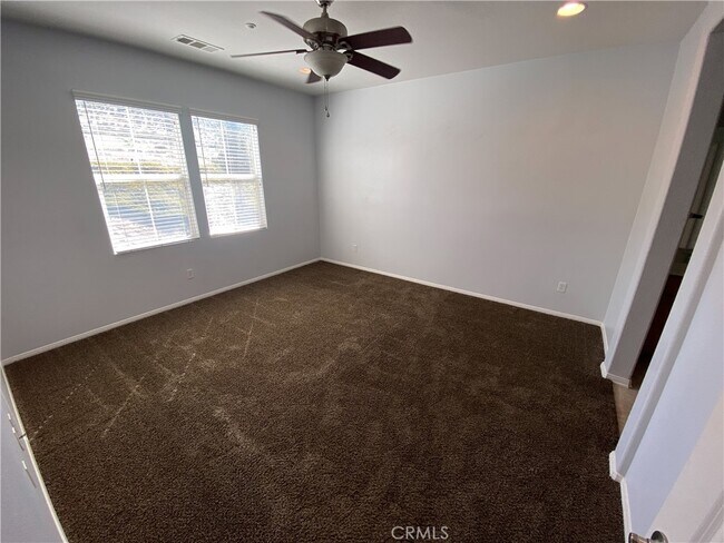 Building Photo - 15651 Vista Way