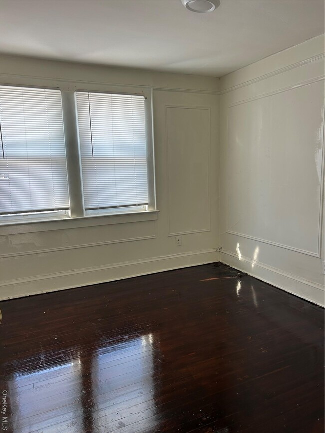 Building Photo - 139 Derby St