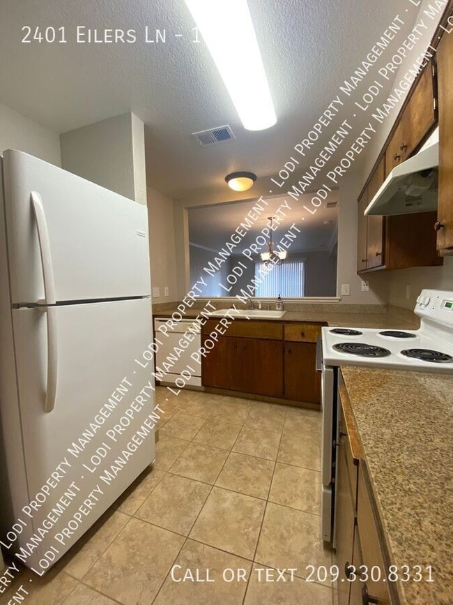 Building Photo - 2401 Eilers Ln