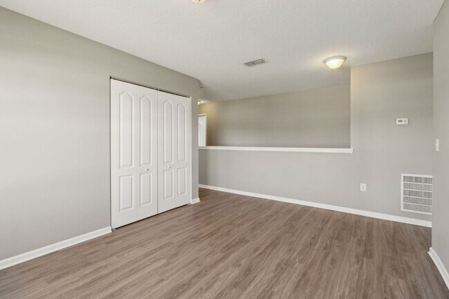 Building Photo - Spacious 5-Bedroom Home  – Prime Amelia Concourse Location!