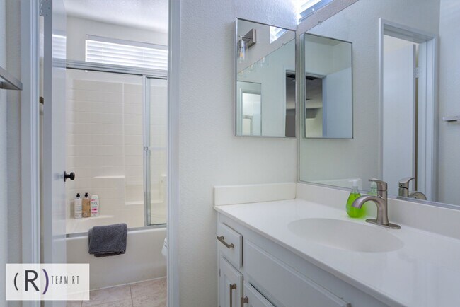 Building Photo - A Bright and Cozy Home with 3 Bedroom and 2 Bathroom with a Loft