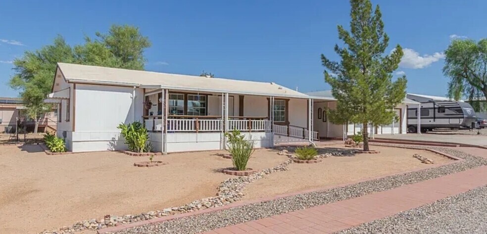 Building Photo - 8195 S Vandemoer Ln