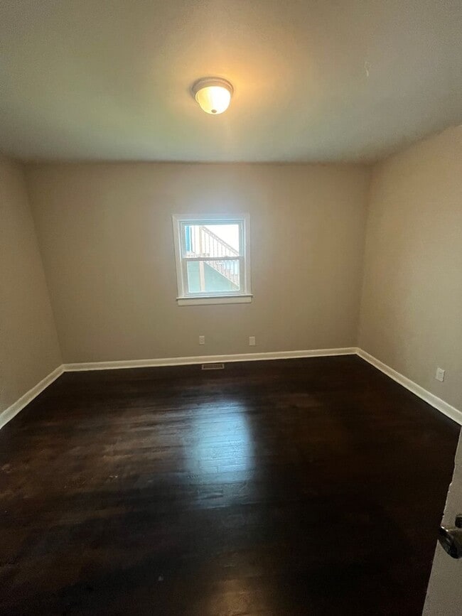 Building Photo - Charming 9 Bedroom Home Located In Raleigh NC!!!