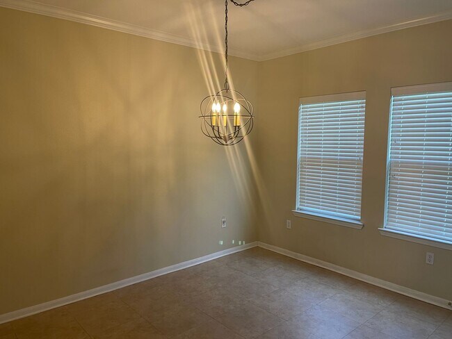 Building Photo - College Station - 4 Bedroom / 2.5 Bath / 2...