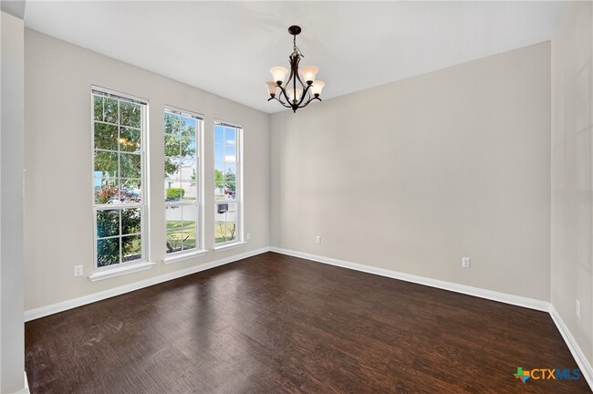 Building Photo - 7905 Northgate Lp