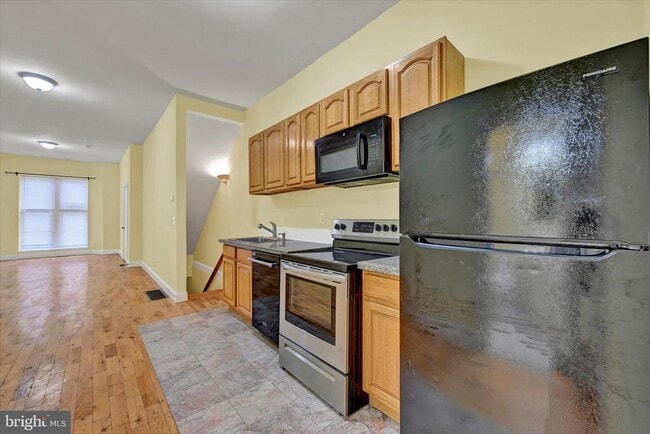 Building Photo - 221 E Lafayette Ave