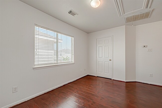 Building Photo - 7127 Sedona Ct