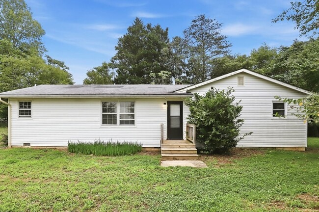 Building Photo - 8611 Belews Creek Rd