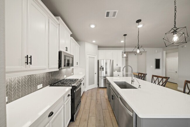 Building Photo - 1735 Harvest Lake Dr
