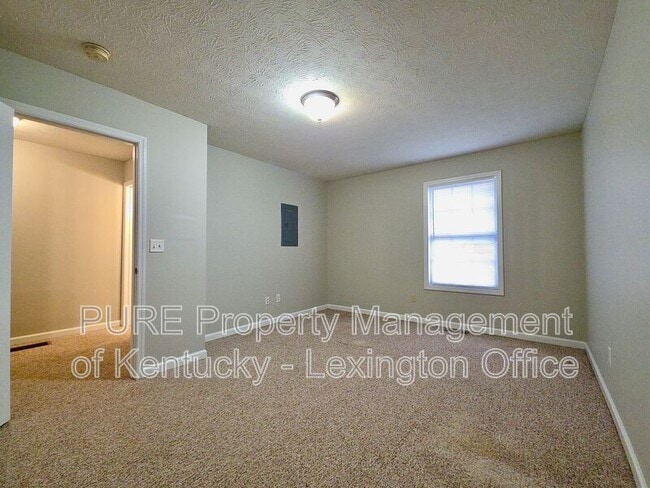 Building Photo - 1004 Whipporwill Dr